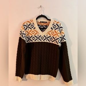 Brown knit sweater. Great condition